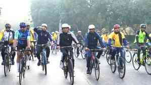 Sports Min leads Fit India Sundays on Cycle with industry bodies FICC, CII in Delhi