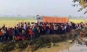 Seven killed in Bihar road accident, villagers block road in protest