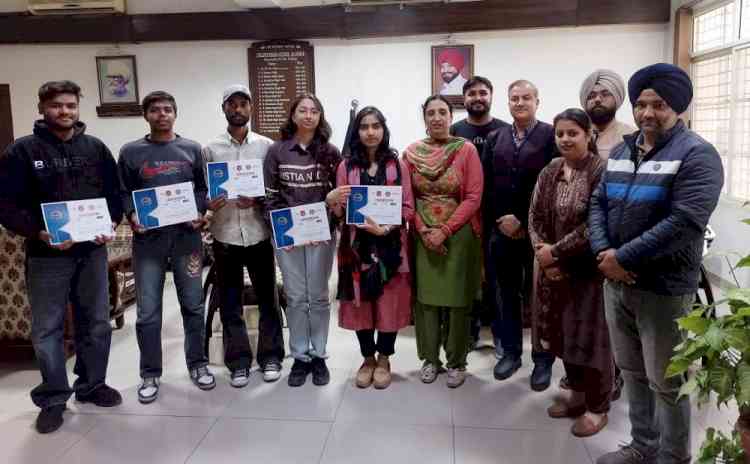 Students of Lyallpur Khalsa College win prizes in painting competitions