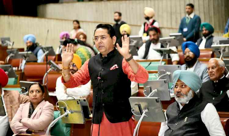 Aman Arora Attacks Bajwa, Stands Firm Against Baseless Allegations in Vidhan Sabha, Supports Call for Transparency