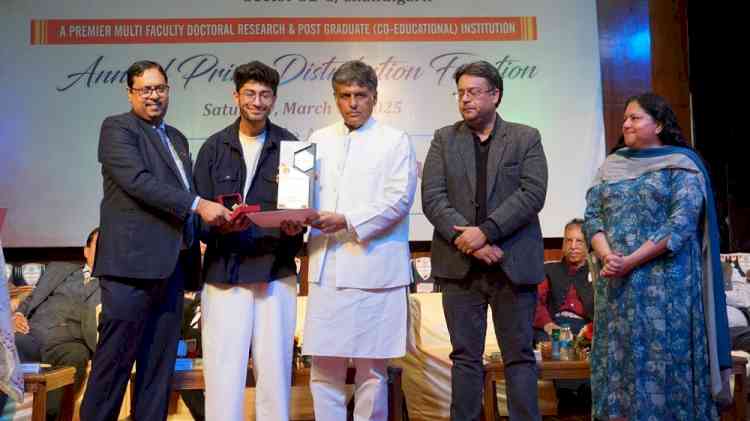 Knowledge: A Compulsion, Not a Luxury – MP Manish Tewari 