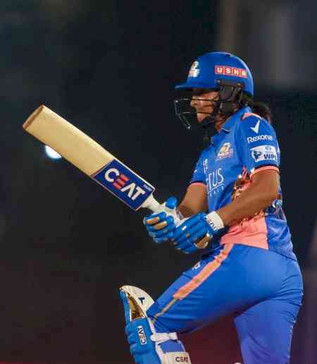 WPL 2025: Harmanpreet top-scores with 66 as MI reach 149/7 against DC in title clash