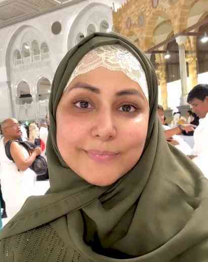 Hina Khan performs Umrah during Ramadan