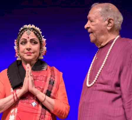 Hema Malini expresses gratitude to Pandit Hariprasad Chaurasia in light of her recent performance 