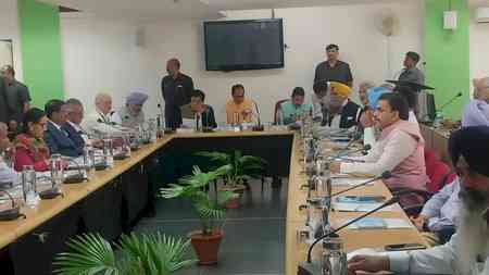 Farmer Union leaders meet Central team in Chandigarh to discuss MSP guarantee for crops